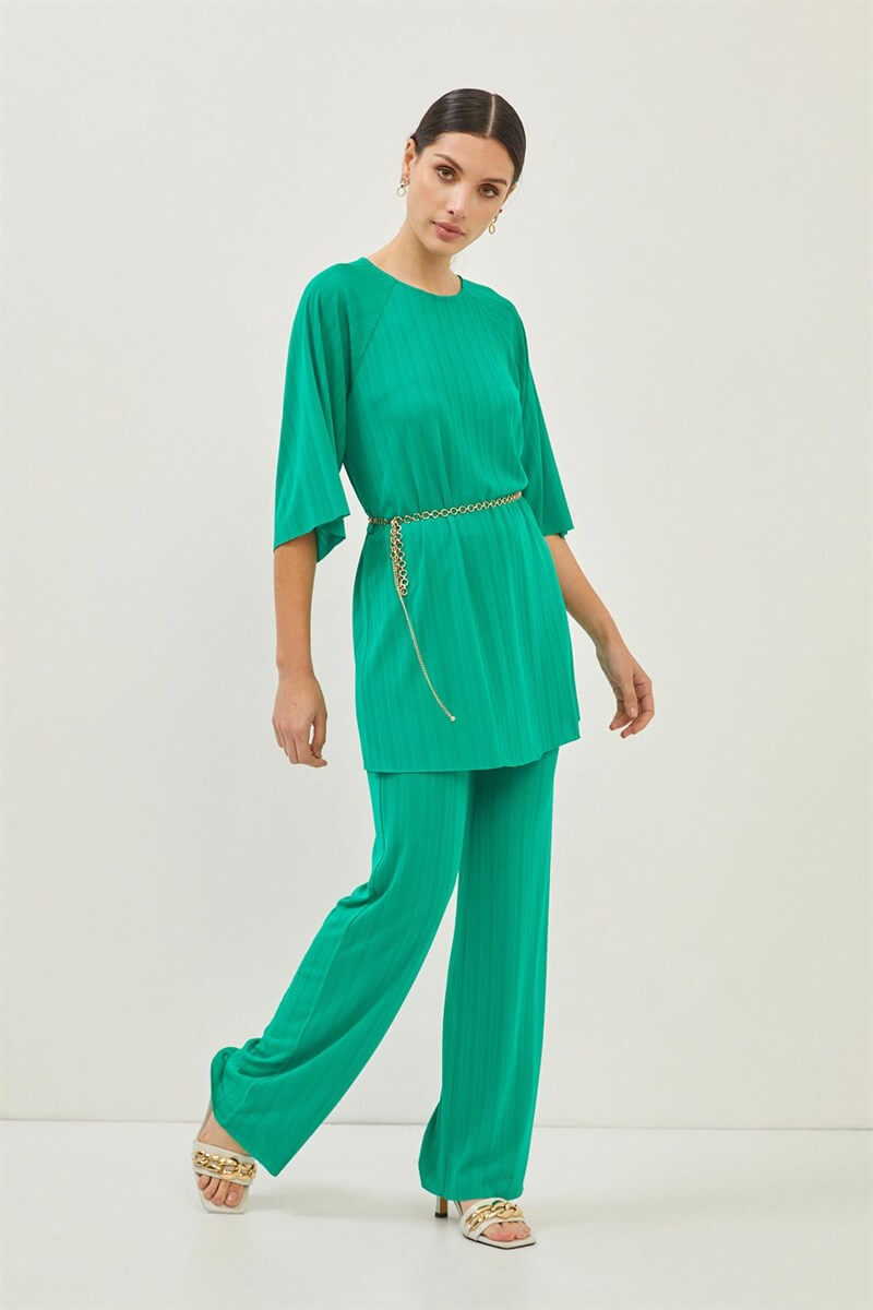 Yeşil Beli Zincir Kemer Detaylı Uzun Kol Tunik Yüksek Bel Bol Paça Pantolon Takım